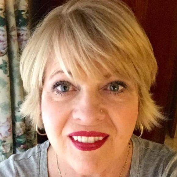 Meet your Posher, Gina