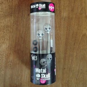 Sparkley Skull Ear Buds