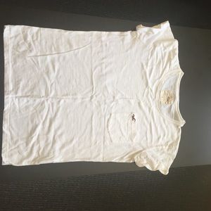 White Hollister tshirt