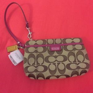 COACH unused wristlet
