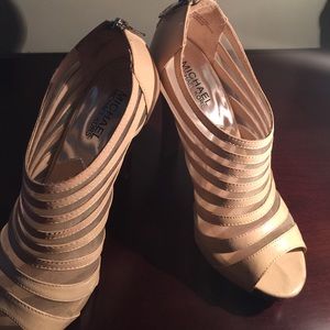 MICHAEL MICHAEL KORS BOOTIES