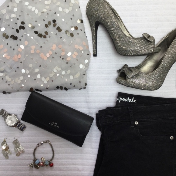 Jennifer Lopez Tops - Chevron Sequin Tee