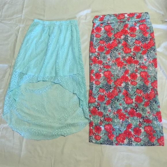 2 skirts - Picture 1 of 3