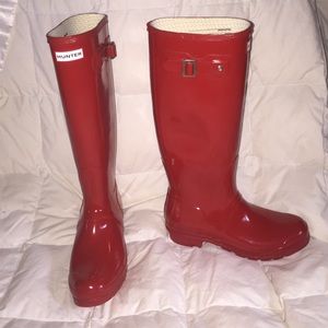 Red Hunter boots (never been worn)