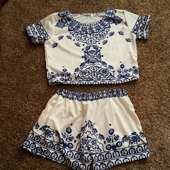 Brand New 2 piece romper/ firm on price.