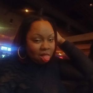 Meet your Posher, Tanika