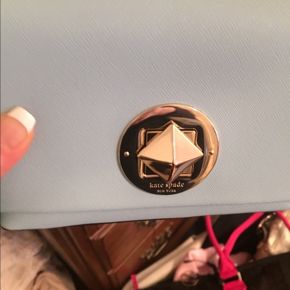 Kate spade cross body purse - Picture 2 of 3