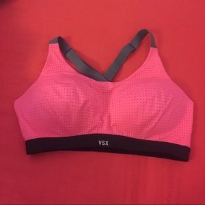 Victoria Secret SPORTS padded sports bra