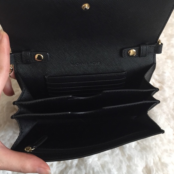 Michael Kors Jet Set Travel Saffiano crossbody - Picture 4 of 4