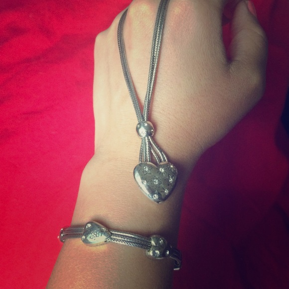 Silver heart necklace and bracelet set