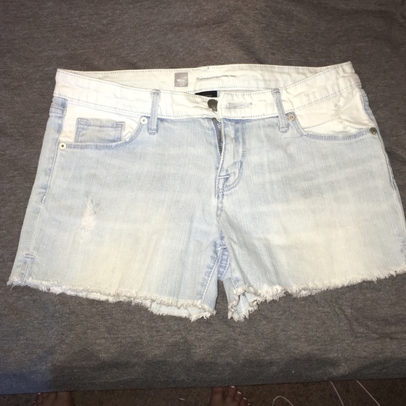 Light denim shorts