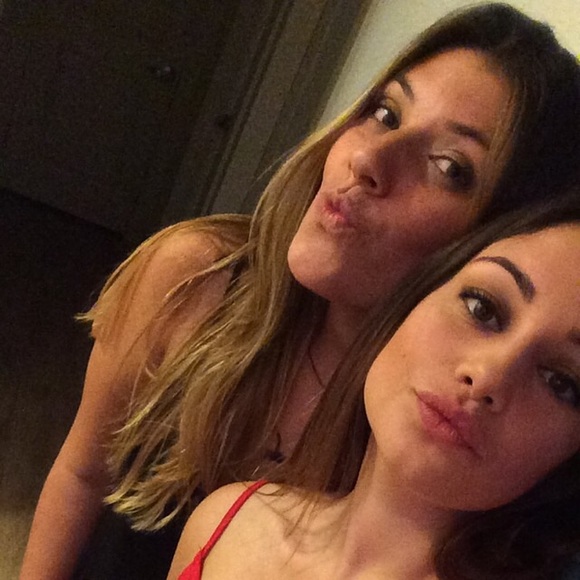 Meet your Posher, Katie - Picture 1 of 1