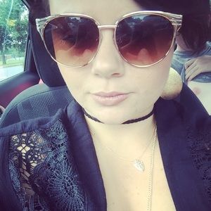 Meet your Posher, Krystal