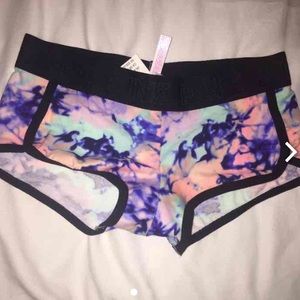 (S) Victoria's Secret Logo Boyshort