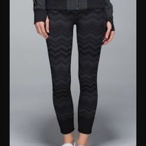 Ebb to flow Lululemon 7/8th pants