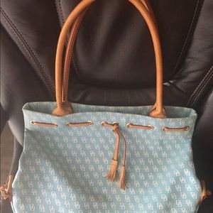 Authentic Dooney & Bourke tote bag