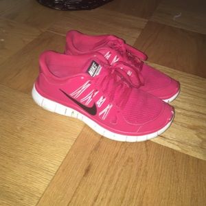 Nike free run 5.0 size 7