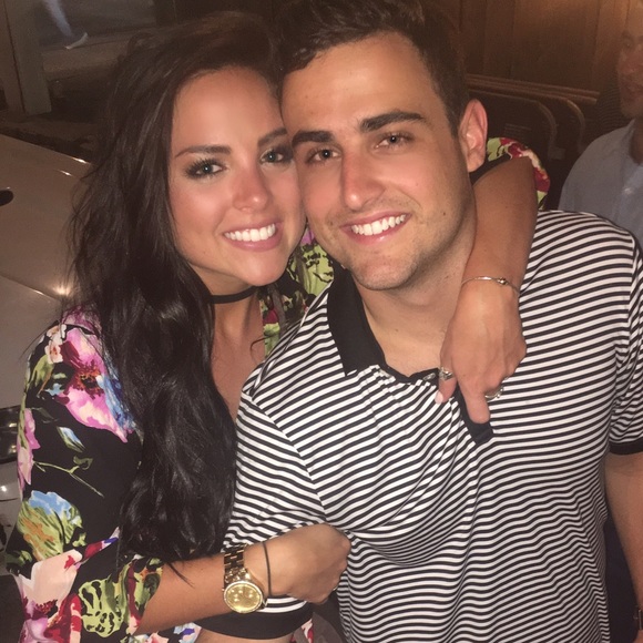 Meet your Posher, Katie - Picture 1 of 1