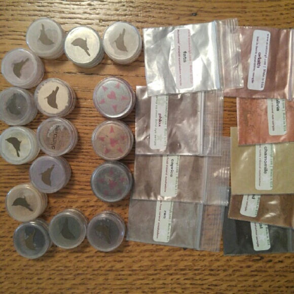 Aromaleigh Alima Pure mineral eyeshadows