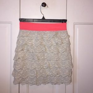 FOREVER 21 white skkrt (tight)