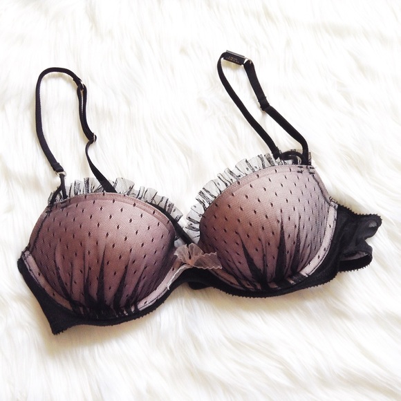 Victoria's Secret Other - Victoria's Secret lacey bra