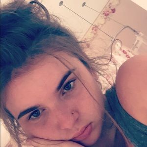 Meet your Posher, Leah