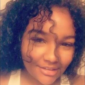 Meet your Posher, Briana