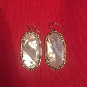 Kendra Scott Danielle Earrings Pearl w/ Gold trim