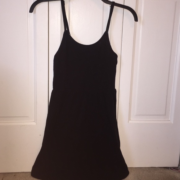 Simple black FOREVER 21 cotton dress