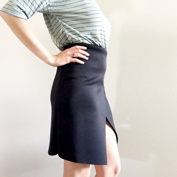 Black Cutaway Skirt - Picture 3 of 3