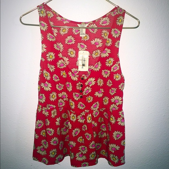NWT Forever 21 Sunflower Print Top