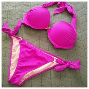 Victoria Secret 34 C top Medium Bottoms