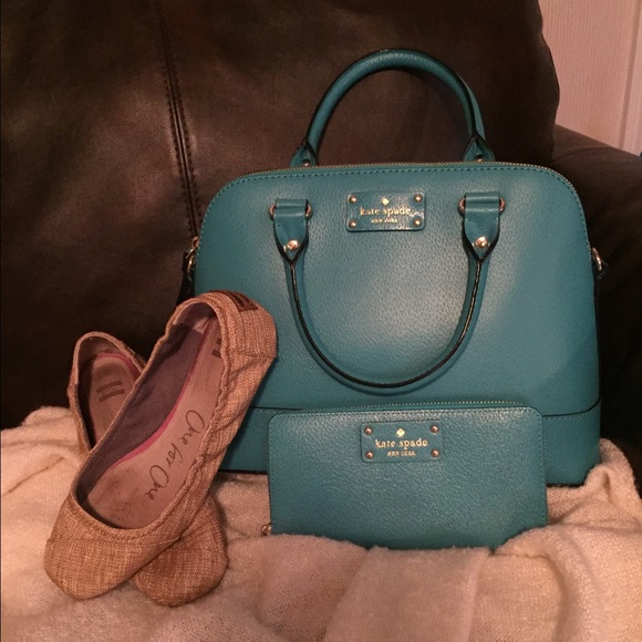 🎉SALE!!🎉 Kate Spade matching purse & wallet!!