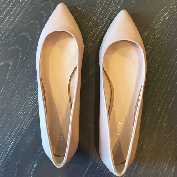 Nine West Beige Flats