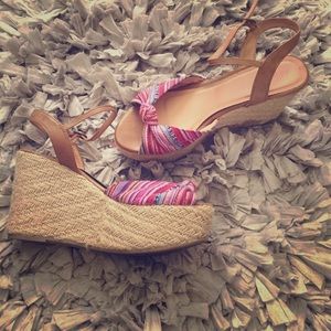 Platform wedges