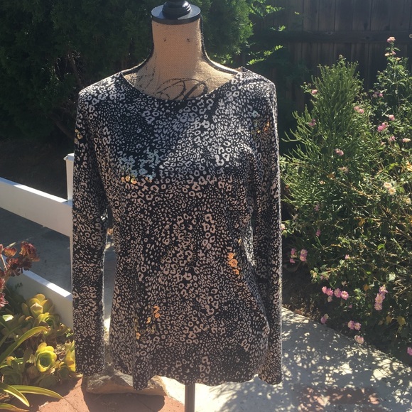 DKNY Long Sleeved Top