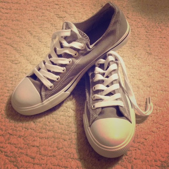 Mossimo sneakers