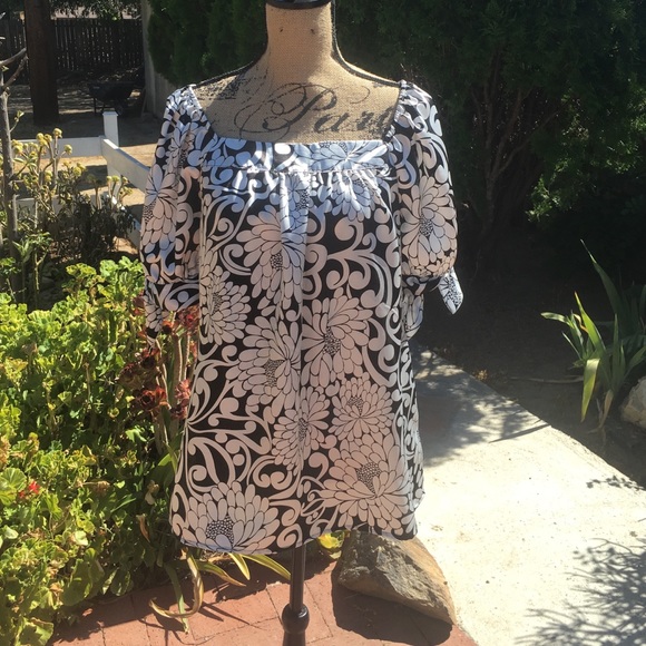 Allison Taylor Short Sleeved Top