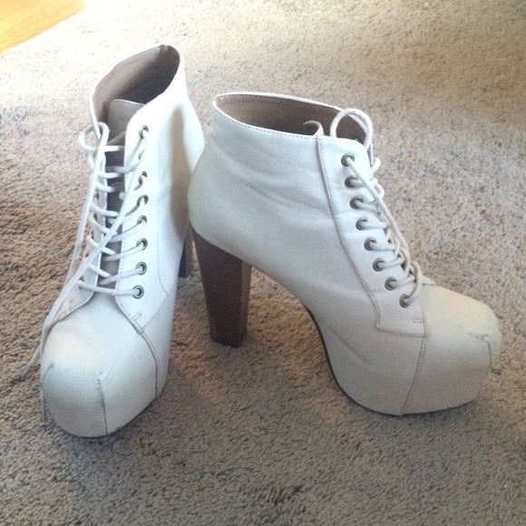 Litas/platform heels