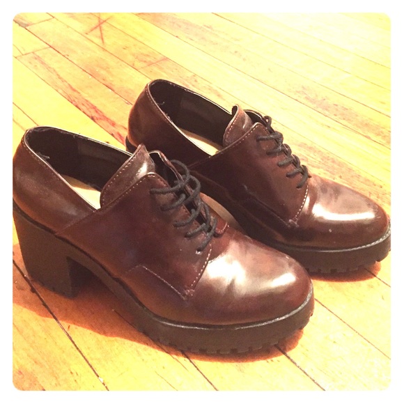 Zara maroon leather 2inch heels