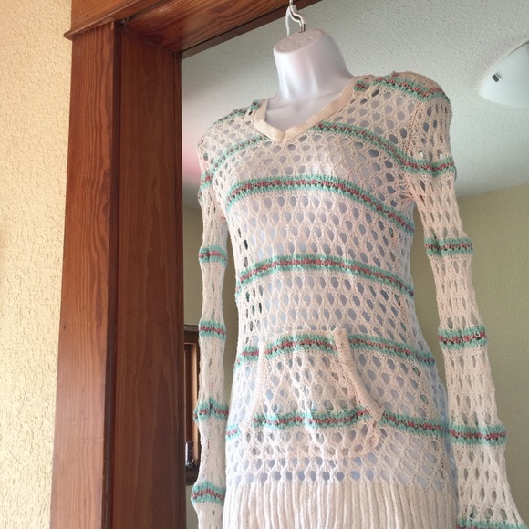 Aeropostale cut out sweater hoodie