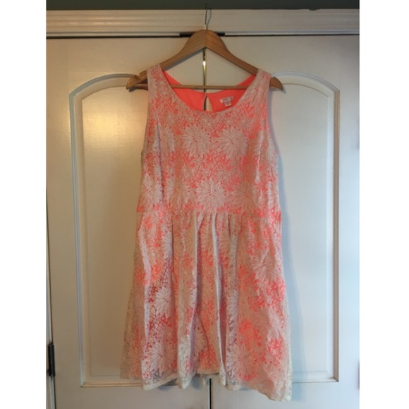 Lace floral patterned dress.