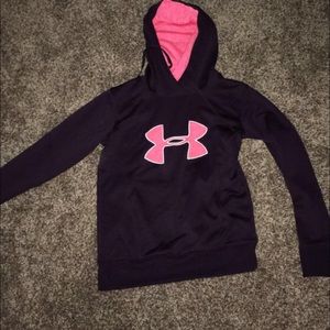 Under armour sweatshirt