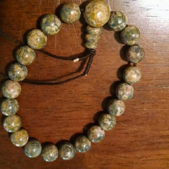 Three bracelets - Picture 4 of 4