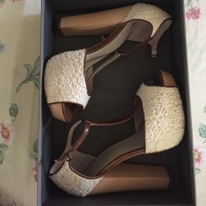 Platform sandals size 8!