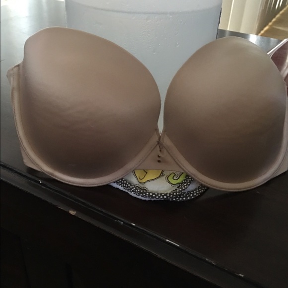 Strapless bra