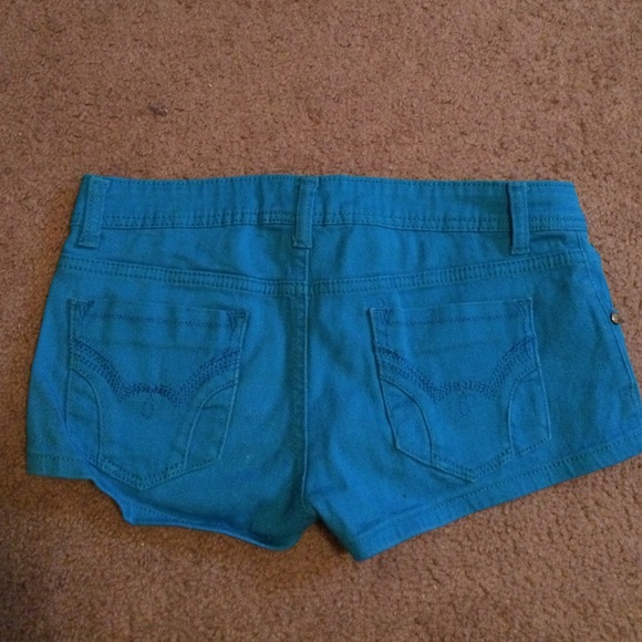 Blue jean shorts - Picture 2 of 2