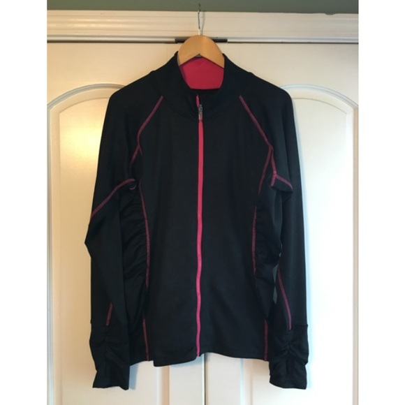 in MOTION track jacket