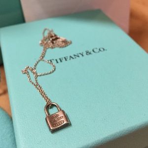 Tiffany & Co. lock necklace💕