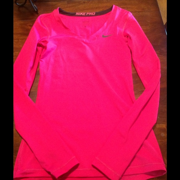 Nike long sleeve workout shirt